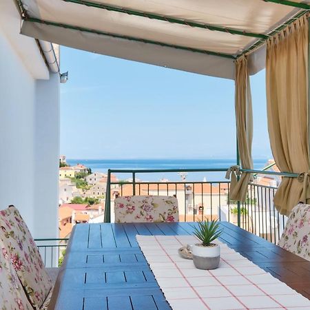 Sea View Apartment Sandra In Мали-Лошинь Экстерьер фото