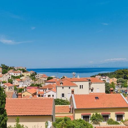 Sea View Apartment Sandra In Мали-Лошинь Экстерьер фото