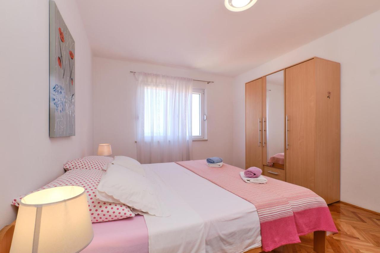 Sea View Apartment Sandra In Мали-Лошинь Экстерьер фото
