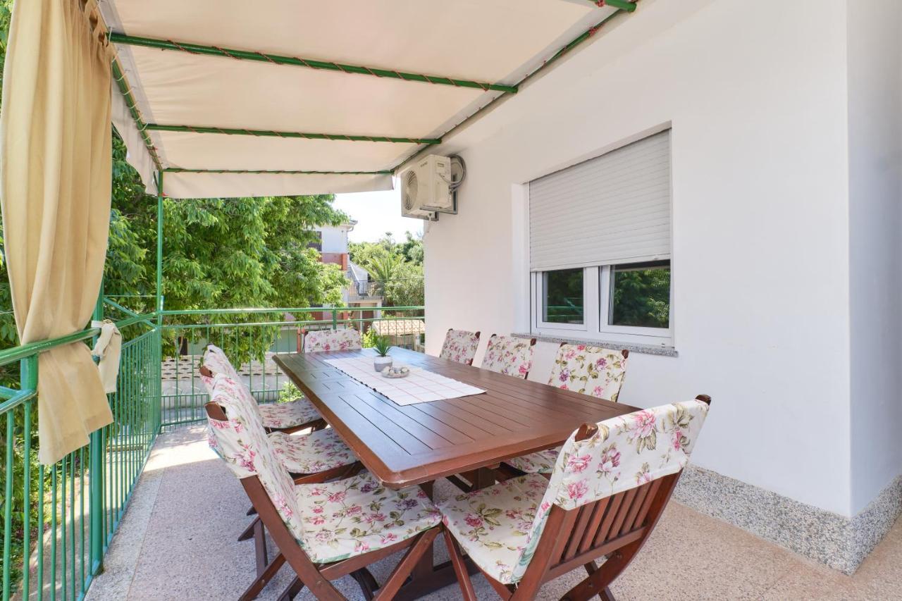 Sea View Apartment Sandra In Мали-Лошинь Экстерьер фото