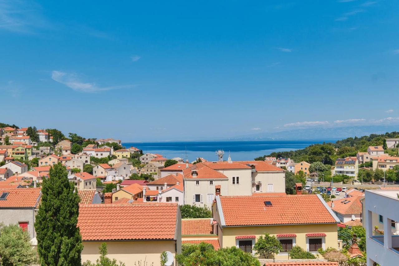 Sea View Apartment Sandra In Мали-Лошинь Экстерьер фото